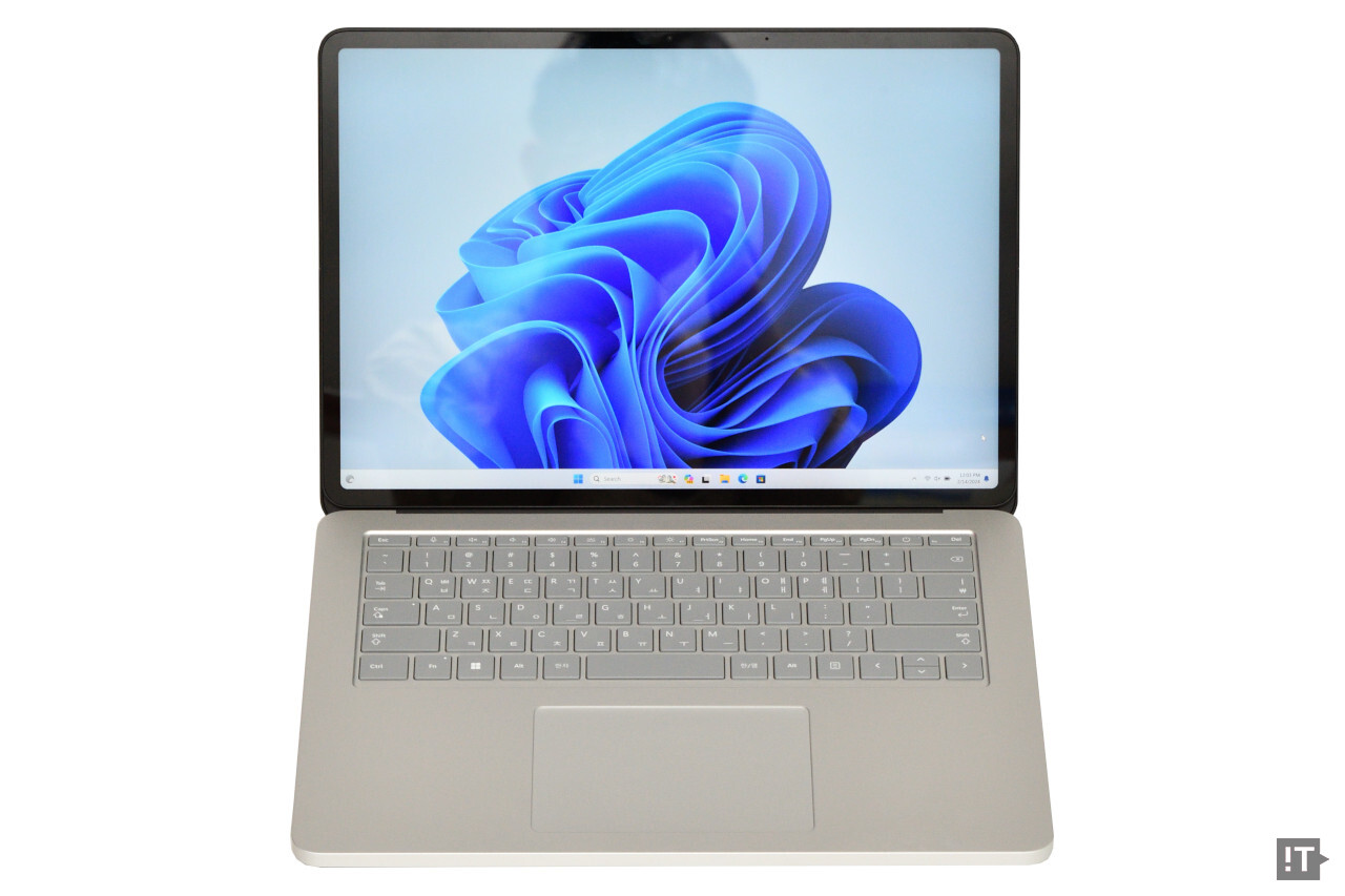 서피스 랩톱 스튜디오 2의 ‘노트북 모드’ / 권용만 기자