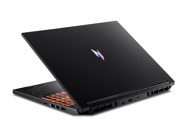 ‘니트로 V 16’ 게이밍 노트북 / 에이서