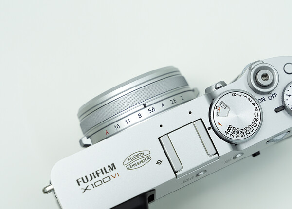 렌즈에 조리개값을 설정할 수 있는 조리개 링이 마련됐다.. / 조상록 기자