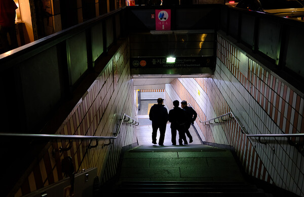손떨림 보정 기능으로 야간 시 촬영에도 흔들림 없는 사진을 얻을 수 있다. / 조상록 기자