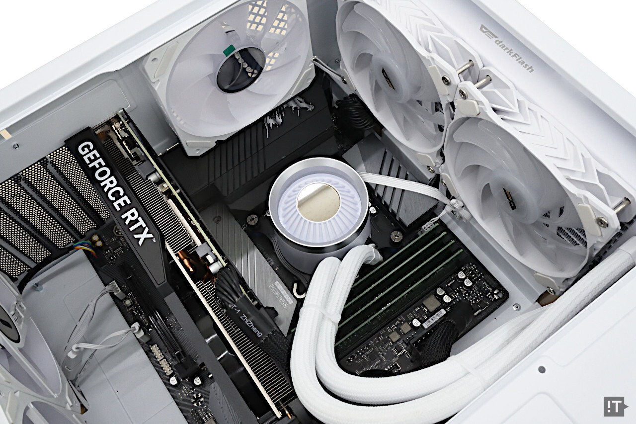 주요 부품들은 조립 PC 시장에서도 찾아볼 수 있는 제품들로 구성됐다. / 권용만 기자