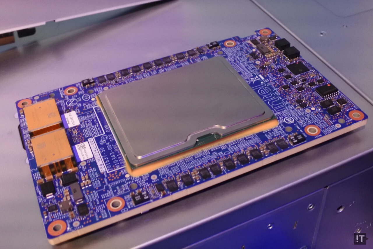 인텔 가우디 2 AI 가속기 / 권용만 기자