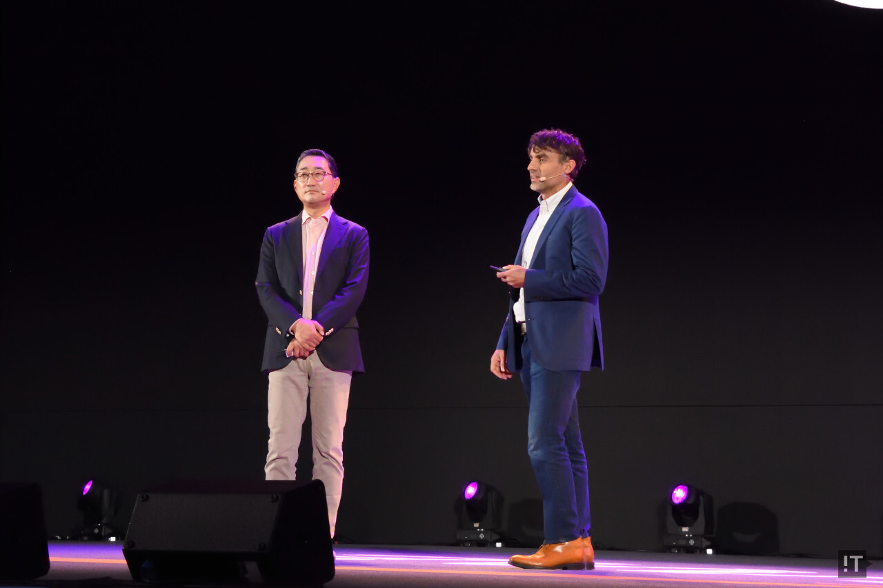 함기호 AWS코리아 대표(좌), 니라브 킹스랜드 앤트로픽 제휴 총괄(우) / 권용만 기자