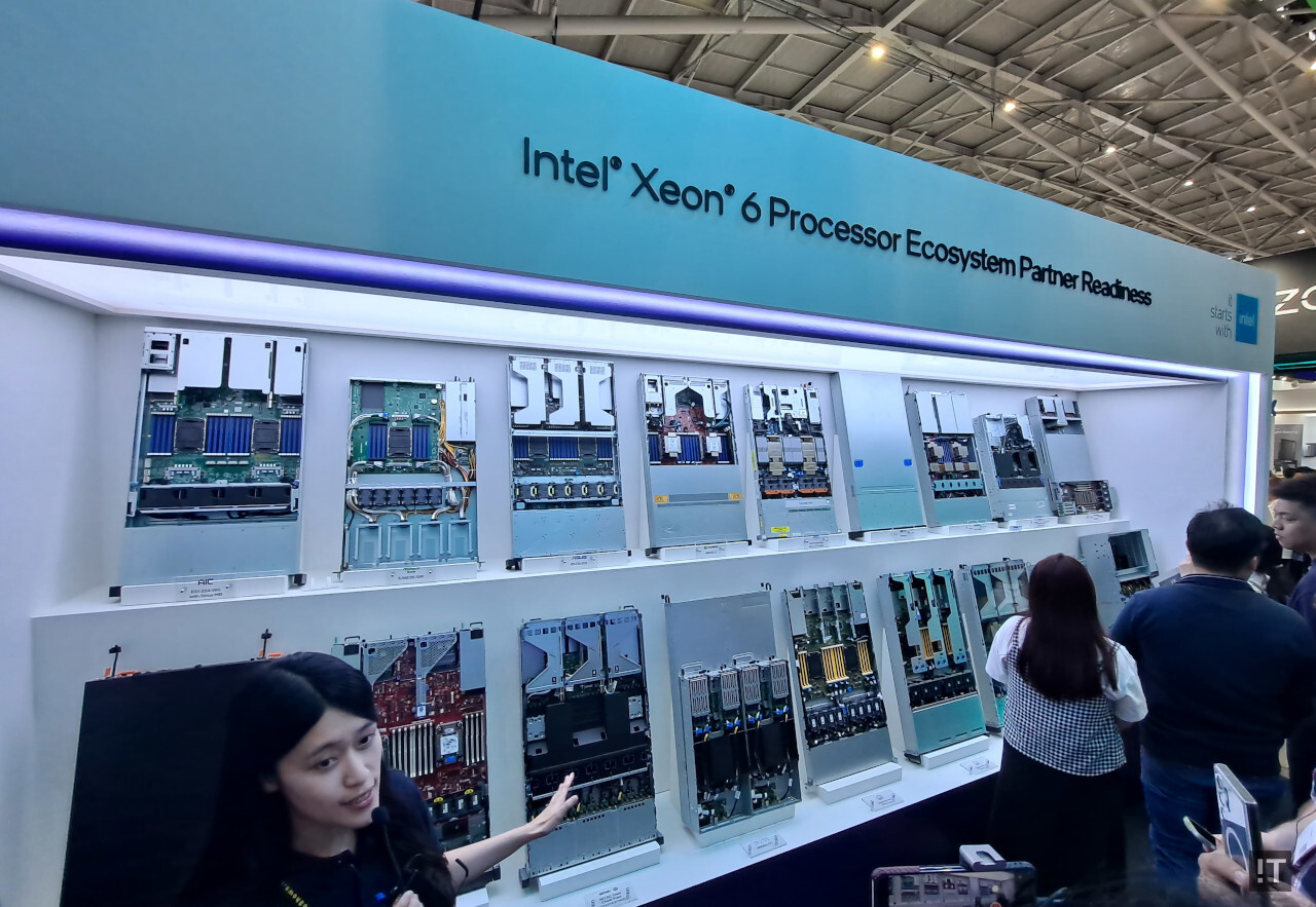 제온 6 프로세서 탑재 서버들 / 타이베이=권용만 기자