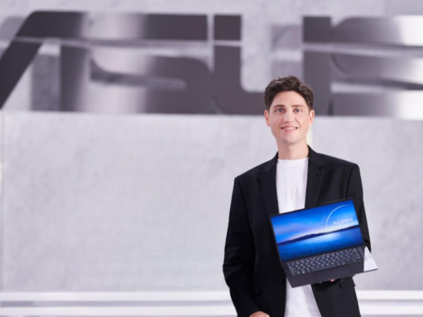 샤샤 크론 에이수스 시스템 사업부문 기술 마케팅 디렉터 / 에이수스