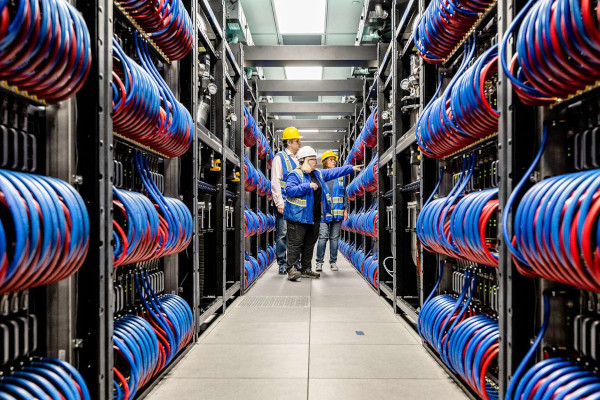 미국 아르곤 국립연구소에 설치된 슈퍼컴퓨터 ‘오로라’ / 아르곤 국립연구소