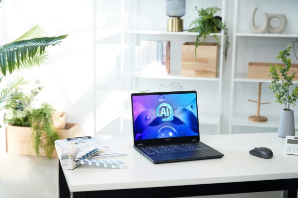 MSI 프레스티지 14 AI Studio C1UDXG 비즈니스 노트북 / MSI