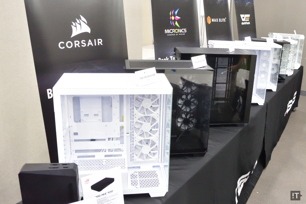 에이수스의 BTF 규격을 지원하는 국내외 제조사들의 케이스들 / 권용만 기자