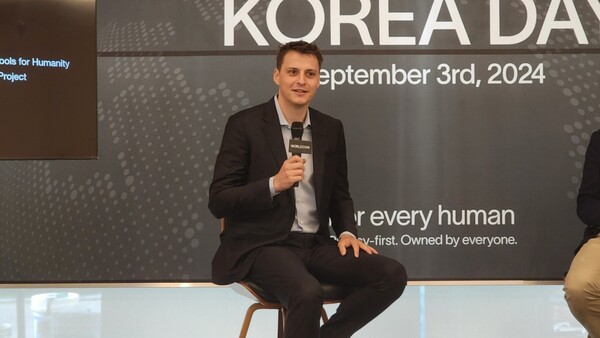 3일 서울 성동구 더와인콜렉티브 성수에서 열린 TFH기자 간담회에서 알렉스 블라니아 TFH CEO 겸 공동창업자가 발언하고 있다. / 김홍찬 기자