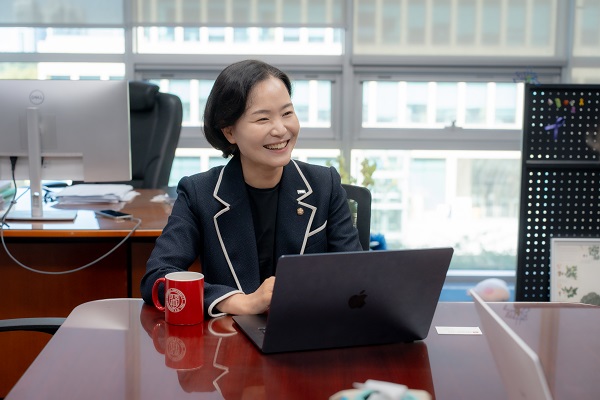이해민 조국혁신당 의원이 10월 2일 IT조선과의 인터뷰에서 말하고 있다. / 이해민 의원실
