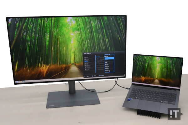 맥북 프로 뿐만 아니라 최신 노트북들과는 ‘썬더볼트 3’로 편리하게 연결할 수 있다. / 권용만 기자