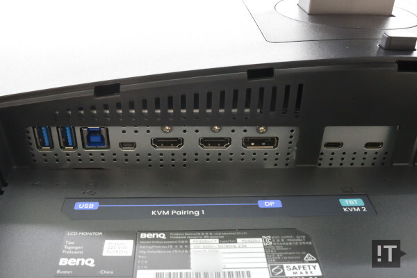 전통적인 디스플레이포트, HDMI를 통한 영상 입력도 충실히 갖췄다. / 권용만 기자