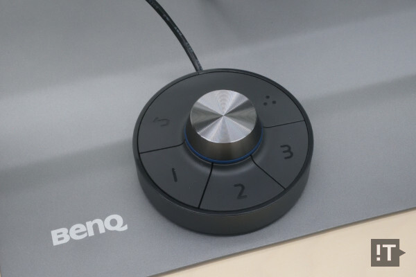 모니터의 주요 설정을 빠르게 바꿀 수 있는 2세대 핫키 퍽 컨트롤러 / 권용만 기자