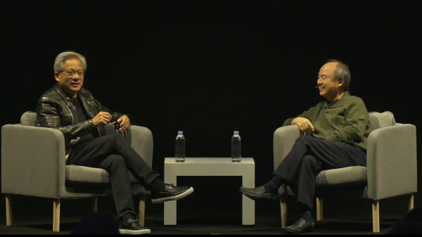젠슨 황 엔비디아 CEO(좌), 손정의 소프트뱅크 회장(우) / 엔비디아 영상 갈무리