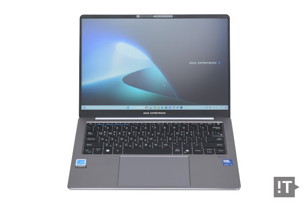 비즈니스 활용에 특화된 내부 구성의 디테일이 눈길을 끈다. / 권용만 기자