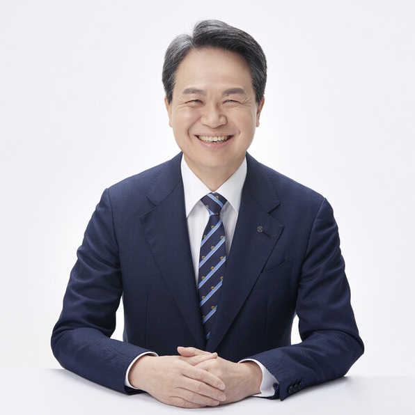 진옥동 신한금융그룹 회장 / 신한금융그룹