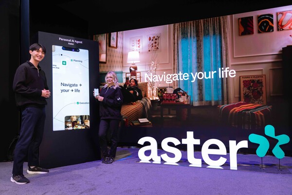 SK텔레콤이 개발 중인 글로벌 AI 에이전트 ‘에스터(Aster)’ 부스의 모습. / SK텔레콤