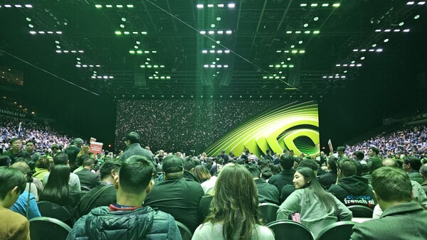 젠슨 황 발표를 듣기 위해 몰려든 방청객으로 행사장은 만석이 됐다. / IT조선