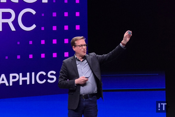 잭 위스트 총괄 펠로우가 2세대 오토모티브용 아크 B 시리즈 그래픽을 발표했다. / 라스베이거스=권용만 기자