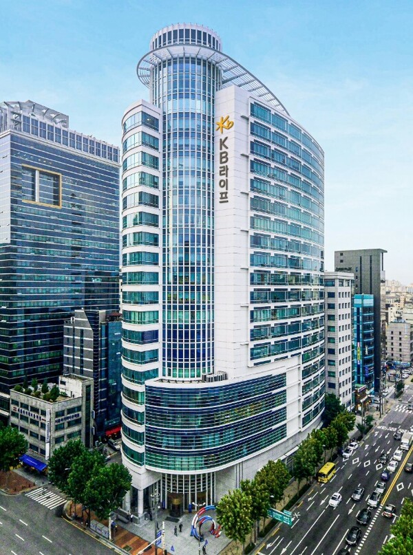 KB라이프생명이 보험 가입 사전심사 시스템을 도입했다 / KB라이프생명