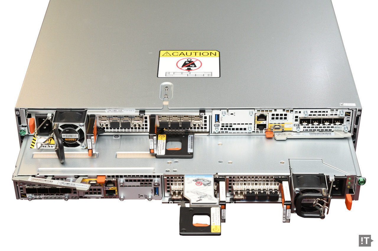 컨트롤러는 어플라이언스당 두 개로, 대칭형으로 구성됐다. / 권용만 기자