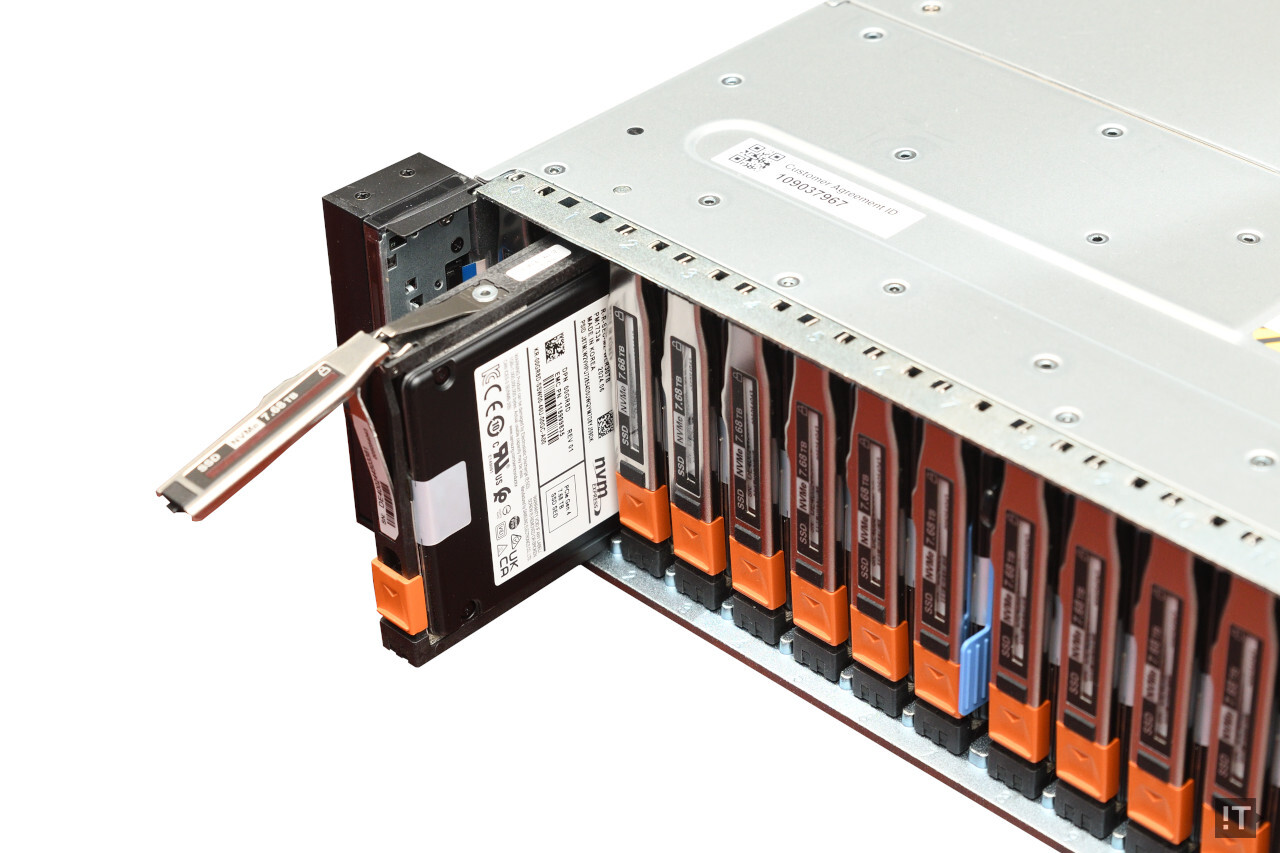 파워스토어 3200T는 시스템 전반에서 ‘올플래시 최적화’ 설계가 적용됐다. / 권용만 기자