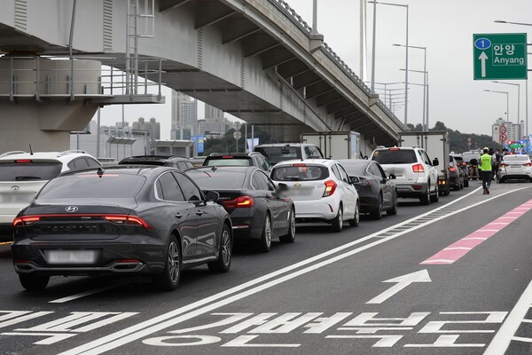 국내 주요 손해보험사들이 올해 자동차보험료를 인하하기로 했다 / 뉴스1