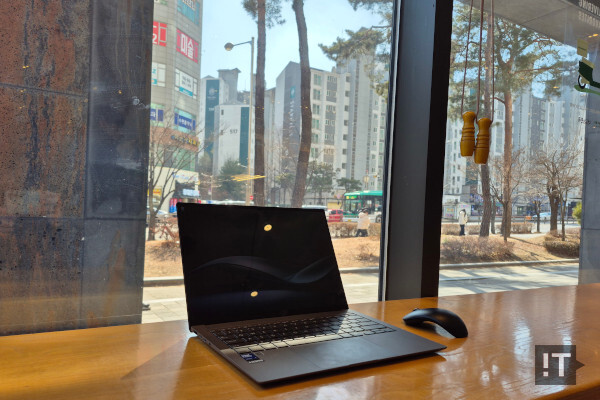 ‘루나 레이크’와의 만남은 ‘콘센트’에서의 독립이기도 했다. / 권용만 기자