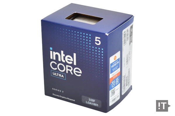 제품에 탑재된 인텔 코어 울트라 5 225F 프로세서 박스 / 권용만 기자