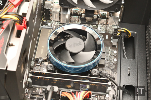 메모리와 SSD 구성도 제법 준수한 제품이 사용됐다. / 권용만 기자