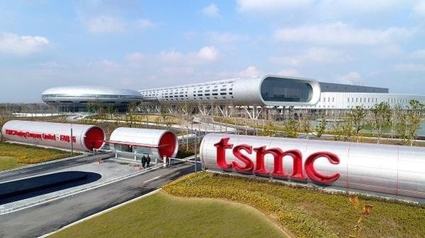 대만 TSMC 팹 전경 / TSMC 