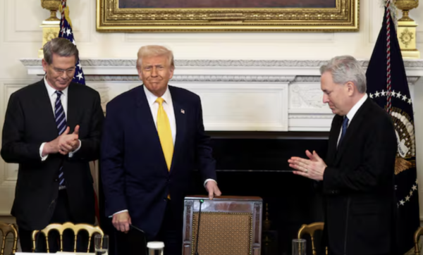 도널드 트럼프 미 대통령이 7일 백악관에서 열린 가상화폐 정상회담(크립토 서밋)에 참석하고 있다./ 사진 = 조선DB