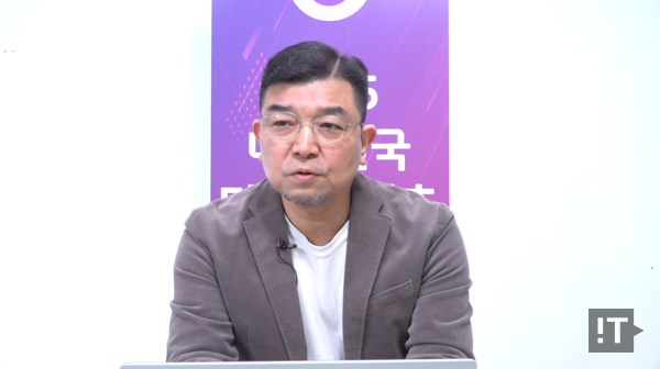 정덕현 대중문화평론가. / IT조선