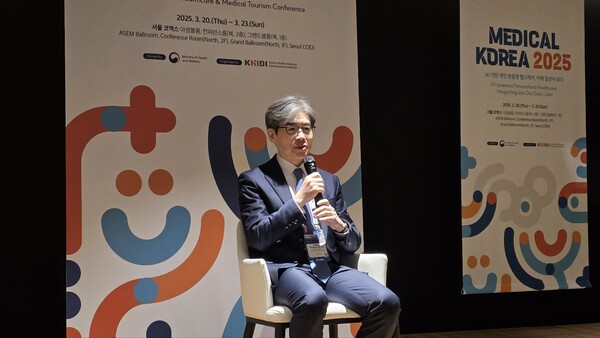 정재호 연세대학교 교수(연세대 양자사업단장)가 메디컬 코리아 2025’에 참석해 양자컴퓨팅과 헬스케어산업의 미래에 대해 설명했다. / 김동명 기자