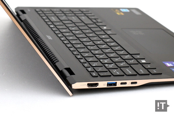 에이서 스위프트 16 AI 좌측 모습 / 권용만 기자