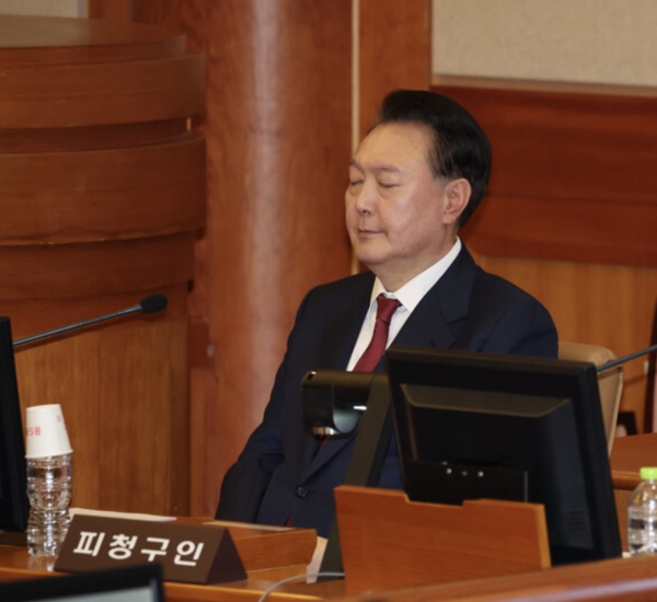 헌법재판소 탄핵 심판 4차 변론기일에 출석한 윤석열 대통령. / 뉴스1
