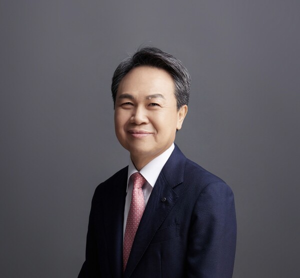 진옥동 신한금융그룹 회장/신한금융