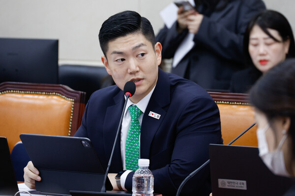 국감 질의하는 김재섭 의원 / 사진 = 뉴스1