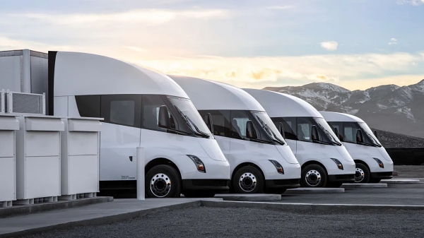 테슬라 대형 전기 트럭 세미 / 테슬라