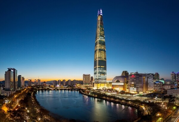 롯데월드타워 전경. / 롯데그룹