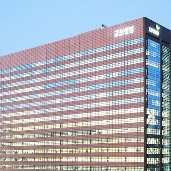 교보생명 1분기 연결 기준 당기순이익이 2854억원으로 전년 동기 대비 10.8% 감소했다 / 교보생명