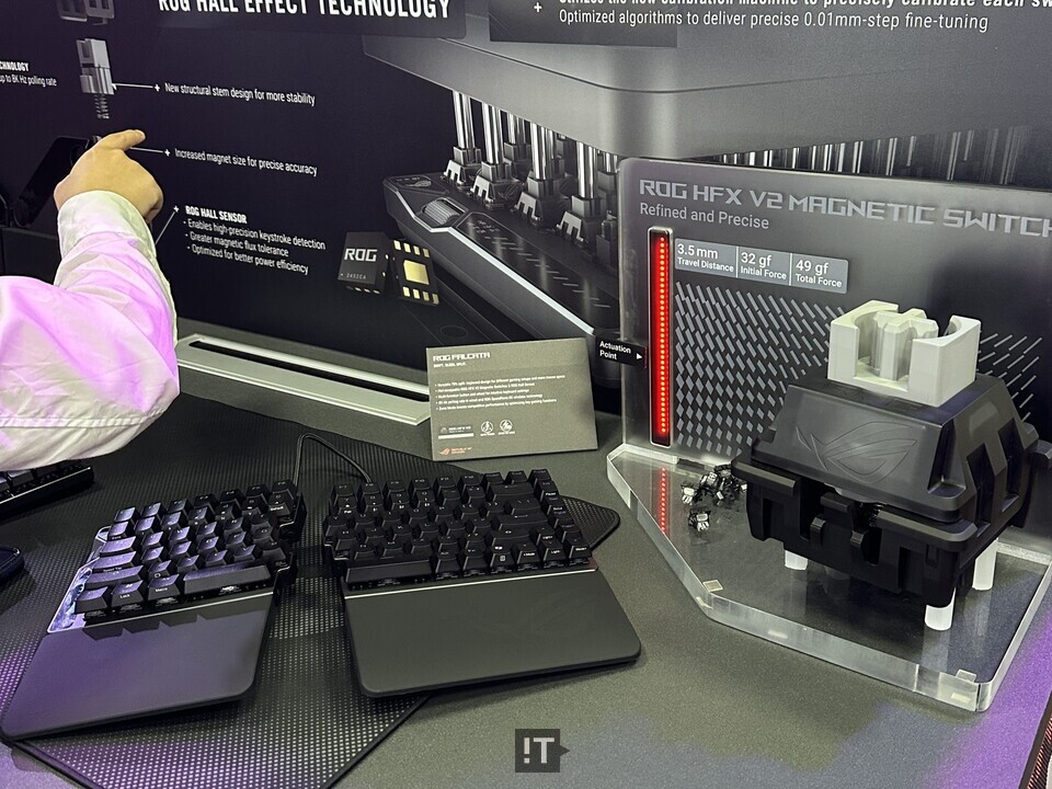 신규 게이밍 키보드 ‘ROG 팔카타(Falcata)’ / 타이베이=김경아 기자