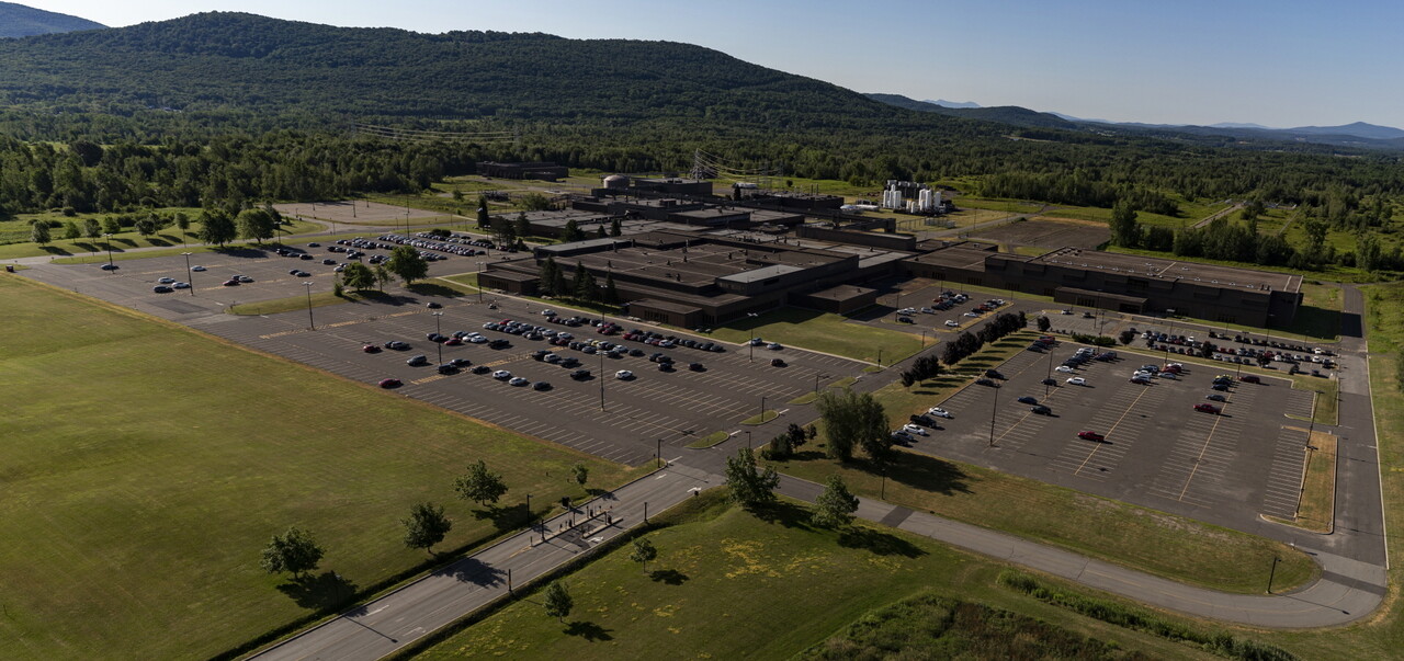 IBM 브로몽 공장 전경 / IBM