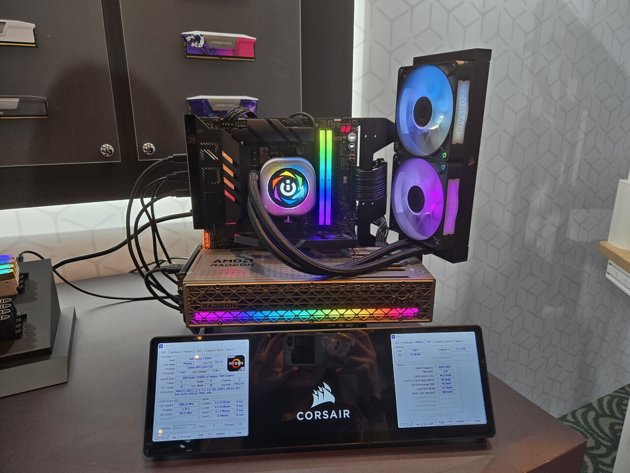 XENEON EDGE 디스플레이. / 타이베이=홍주연 기자