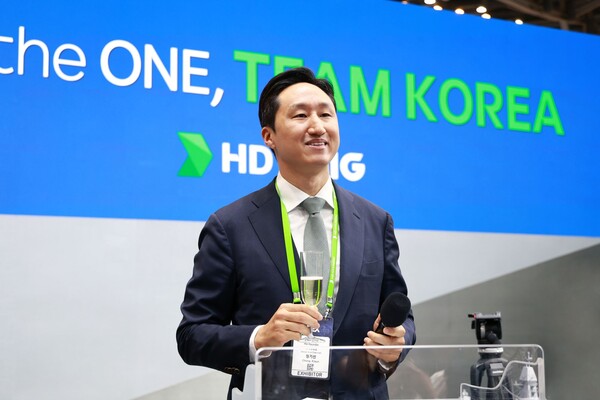 정기선 HD현대 수석부회장이 28일 부산 벡스코에서 열린 ‘MADEX 2025’ 리셉션 행사에서 인사말을 하고 있다. / HD현대