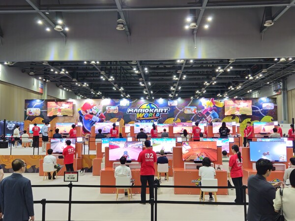 행사에서는 기존 인기작은 물론 스위치2 전용 기대작도 직접 체험할 수 있었다. / 천선우 기자