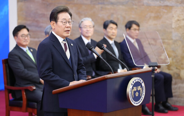 이재명 대통령이 4일 오전 서울 여의도 국회에서 제21대 대통령 취임사를 하고 있다. / 뉴스1