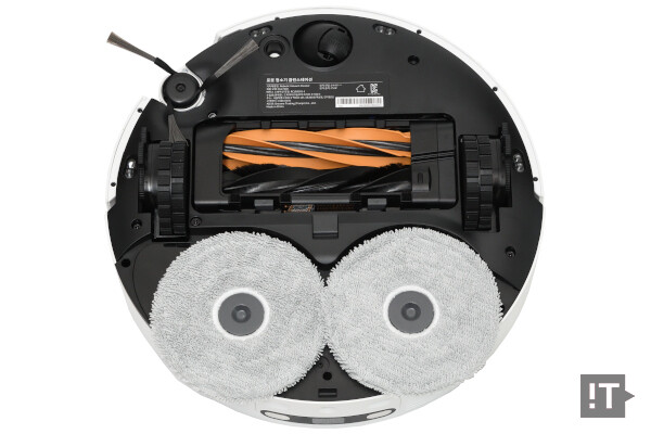 드리미 L40s 프로 울트라 로봇청소기 아랫면 모습 / 권용만 기자