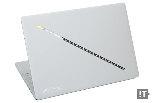 얇고 가벼운 14인치급 크기에 고성능을 담은 에이수스 ROG 제피러스 G14(2025) 노트북 PC / 권용만 기자