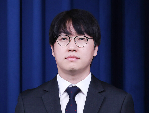 15일 서울 용산구 대통령실 청사에서 열린 인선 관련 브리핑에서 AI 미래기획수석에 임명된 하정우 네이버AI혁신센터장이 참석하고 있다. / 뉴스1